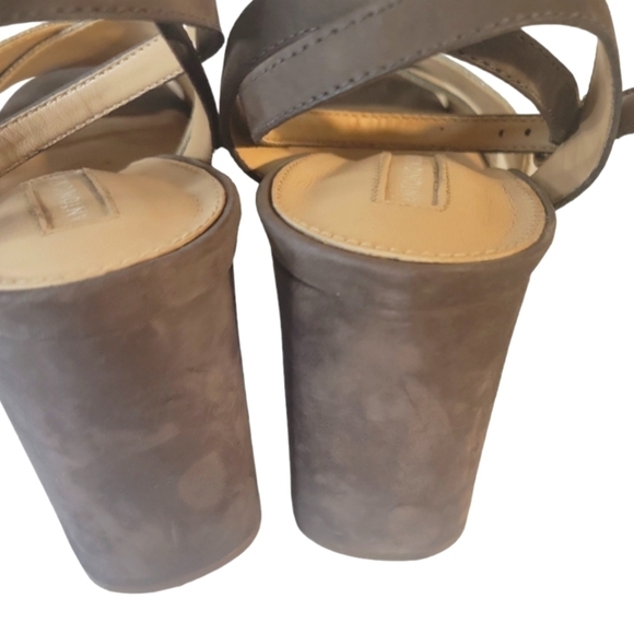 Antonio Melani Biege & Brown Ankle Strap Block Heels Fabric/Leather Sandals 8.5M - Picture 10 of 11